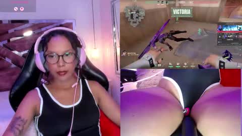 Snapshot of novalyn_ chatting on 7, 10, 2025 Nova online show from 7, 10, 2025