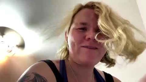 Snapshot of novamay96 chatting on 16, 10, 2025 novamay96 online show from 16, 10, 2025