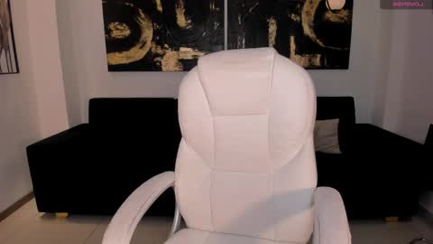 Nova online show from 9, 10, 2025