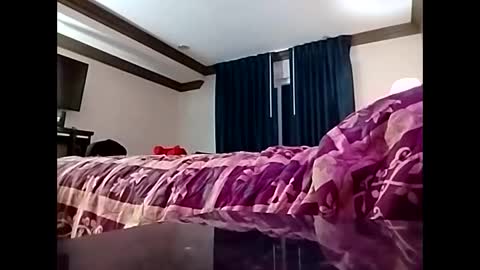 Snapshot of nowornever669 chatting on 5, 10, 2025 CLOUDYKINF online show from 5, 10, 2025