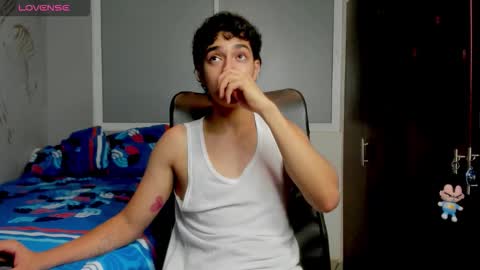 Snapshot of noxx_stark chatting on 19, 12, 2025 Noxx online show from 19, 12, 2025