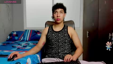 Snapshot of noxx_stark chatting on 19, 12, 2025 Noxx online show from 19, 12, 2025