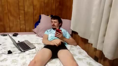 Snapshot of nrsmith81790 chatting on 12, 3, 2025 SlimButPackin online show from 12, 3, 2025