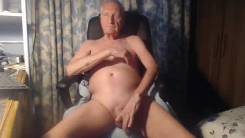Snapshot of nudecambud chatting on 31, 5, 2026 nudecambud online show from 31, 5, 2026