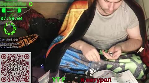 Snapshot of nudechiller chatting on 8, 11, 2025 Vinz... online show from 8, 11, 2025