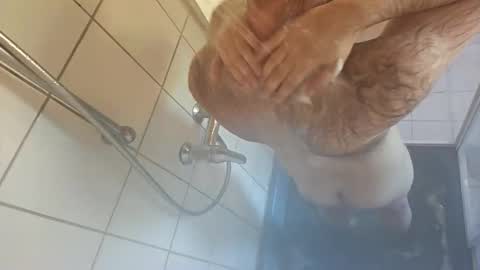Snapshot of nudechiller chatting on 29, 4, 2026 Vinz... online show from 29, 4, 2026
