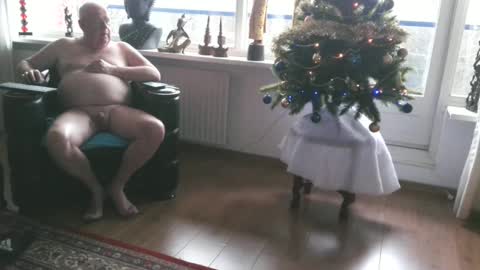 Nudejohn online show from 27, 12, 2024