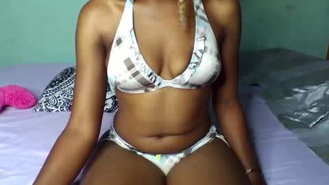 nukshypipi online show from 25, 4, 2026