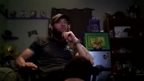 Awwwww Hey Sweetie Pies. Welcome To The Sweetie Pie Lounge. Enjoy The Dad-Cast. SweetCorny Fun-loving Dad Talk. online show from 3, 3, 2025