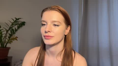 nura_foxx online show from 9, 3, 2025