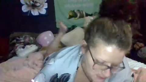 nutthousefunnyfarm online show from 14, 12, 2025