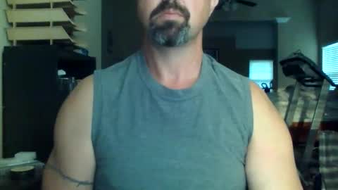 Snapshot of nvrenuff1979 chatting on 9, 6, 2026 nvrenuff1979 online show from 9, 6, 2026