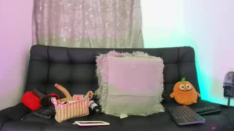 Nia online show from 25, 2, 2025