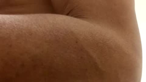 nyanez322 online show from 2, 1, 2025