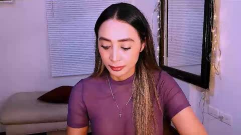 Snapshot of nycole_1988 chatting on 2, 11, 2025 Nycole online show from 2, 11, 2025