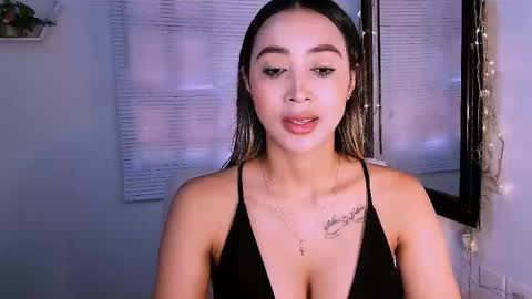 Snapshot of nycole_1988 chatting on 3, 11, 2025 Nycole online show from 3, 11, 2025