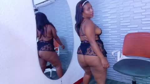 Snapshot of nympho_bff chatting on 5, 11, 2025 nympho_bff online show from 5, 11, 2025