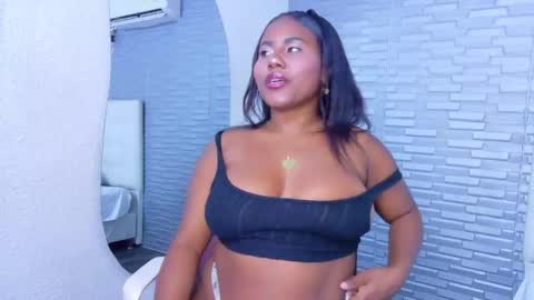 Snapshot of nympho_bff chatting on 13, 11, 2025 nympho_bff online show from 13, 11, 2025