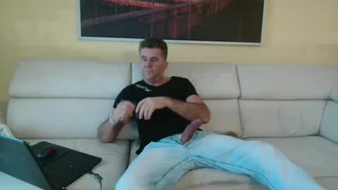 Snapshot of nymphomanboy chatting on 4, 1, 2025 Marc online show from 4, 1, 2025