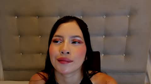 xionela gates online show from 5, 4, 2026