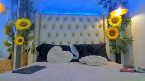 Snapshot of nyssawoodd chatting on 16, 11, 2025 nyssawoodd online show from 16, 11, 2025