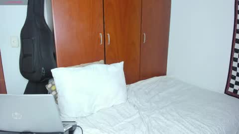 Snapshot of nyusha619933 chatting on 28, 12, 2024 Laura nyu online show from 28, 12, 2024