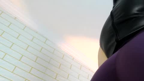 Snapshot of nyx1126 chatting on 6, 11, 2025 nyx1126 online show from 6, 11, 2025