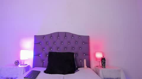 Snapshot of nyx_nayla chatting on 10, 1, 2025 online show from 10, 1, 2025