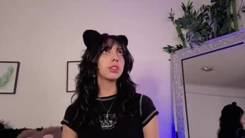 Snapshot of nyx_nayla chatting on 7, 10, 2025 online show from 7, 10, 2025