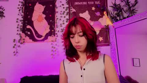 Snapshot of nyx_nayla chatting on 26, 11, 2025 online show from 26, 11, 2025