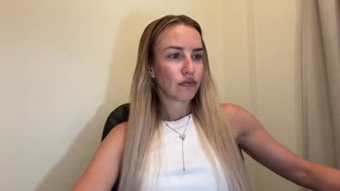 Snapshot of nyxelia_ chatting on 15, 6, 2026 Anastasia online show from 15, 6, 2026