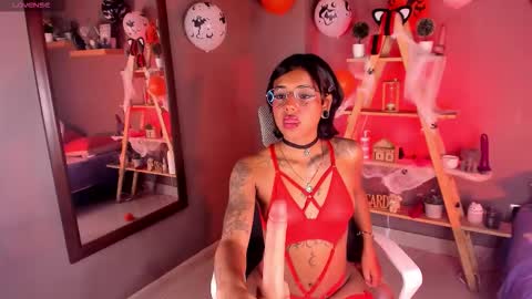 Snapshot of nyxmoonhells chatting on 20, 10, 2025 Nyx online show from 20, 10, 2025