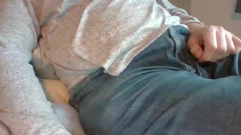 Snapshot of obedient9402 chatting on 17, 12, 2024 obedient9402 online show from 17, 12, 2024