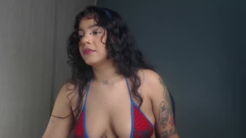 Snapshot of obeyval chatting on 6, 11, 2025 Vale online show from 6, 11, 2025