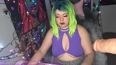 occvlt qveen online show from 8, 2, 2025