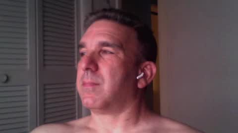Snapshot of oceanmanx chatting on 10, 7, 2026 Ocean online show from 10, 7, 2026