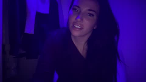 A L A R A  online show from 29, 10, 2025