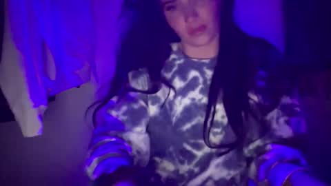 A L A R A  online show from 6, 11, 2025