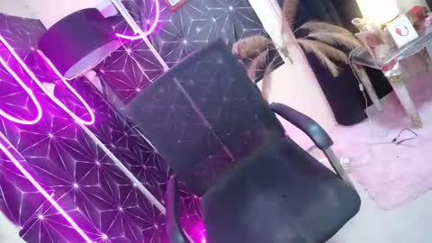 Snapshot of octaviayuki chatting on 9, 5, 2026 Kyla online show from 9, 5, 2026