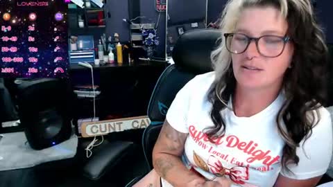 Snapshot of oddywithabody chatting on 12, 7, 2026 Oddy With A Body online show from 12, 7, 2026