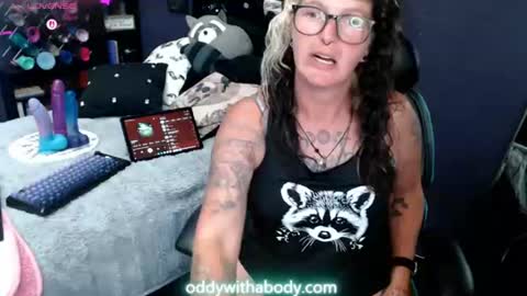 Snapshot of oddywithabody chatting on 21, 7, 2026 Oddy With A Body online show from 21, 7, 2026