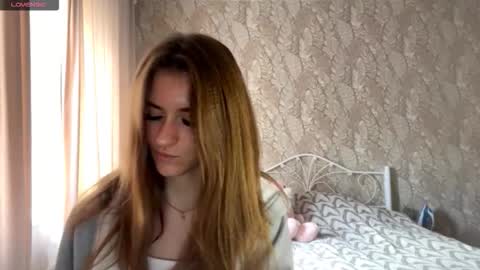 Mia online show from 17, 9, 2025