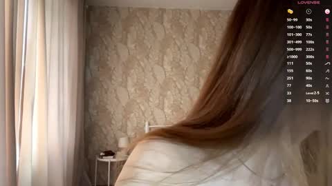 Mia online show from 14, 10, 2025