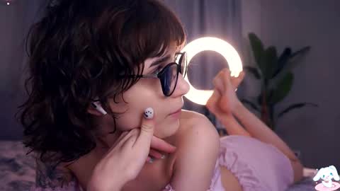 Thea online show from 27, 10, 2025