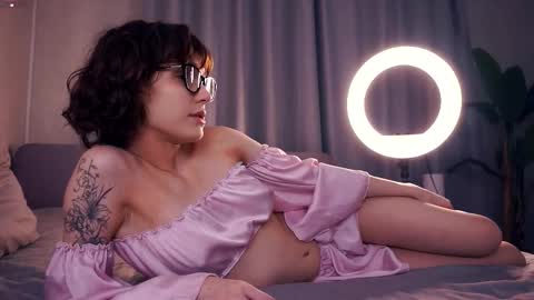 Thea online show from 7, 11, 2025