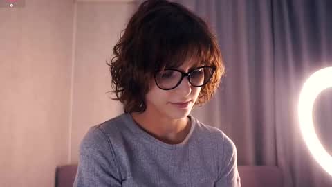 Thea online show from 15, 12, 2025