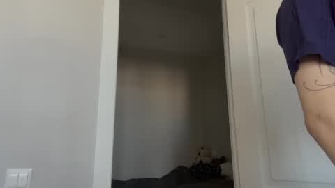 Thea online show from 15, 4, 2026