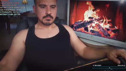 Snapshot of officeman7 chatting on 19, 11, 2025 officeman7 online show from 19, 11, 2025