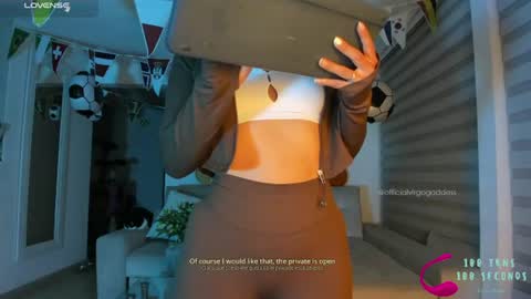 Snapshot of officialvirgogoddess chatting on 25, 6, 2026 Help me reach 50 thumbs up online show from 25, 6, 2026