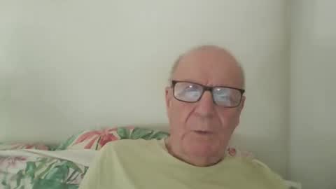 Snapshot of oggi95 chatting on 20, 5, 2026 oggi95 online show from 20, 5, 2026